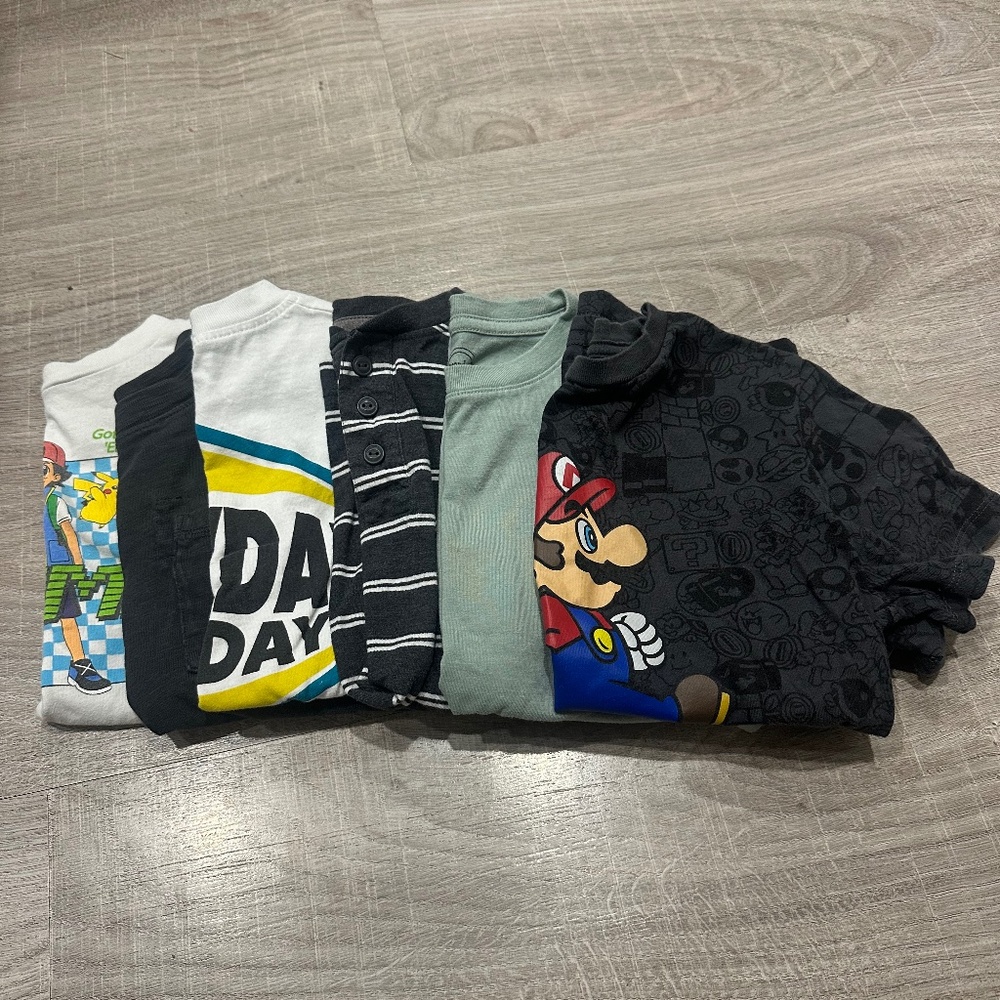 Boys size 8 tee shirt bundle- Zara, Old Navy, Wonder Nation